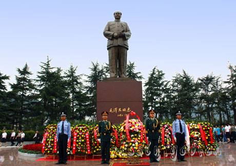 毛主席诞辰120周年纪念活动